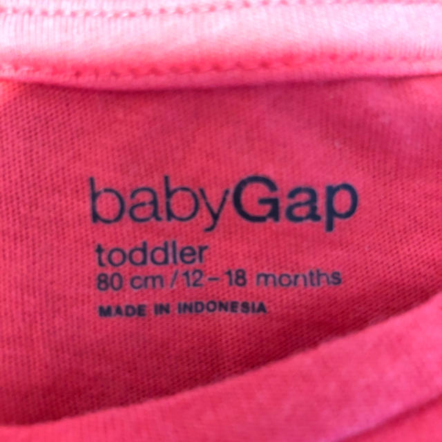 babyGAP(ベビーギャップ)のgap Ｔシャツ 赤 80 ボストンテリア キッズ/ベビー/マタニティのベビー服(~85cm)(Ｔシャツ)の商品写真