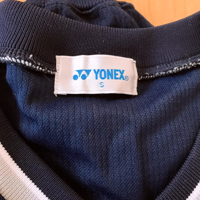 YONEX(ヨネックス)のcin様専用 ヨネックス セーター？ ネイビー Sサイズ スポーツ/アウトドアのスポーツ/アウトドア その他(バドミントン)の商品写真
