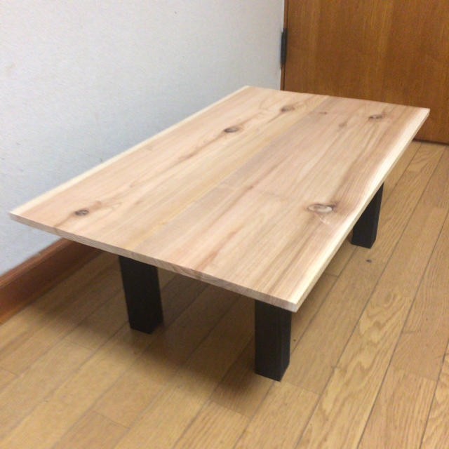 天然無垢材を使った木製テーブル インテリア/住まい/日用品の机/テーブル(ローテーブル)の商品写真