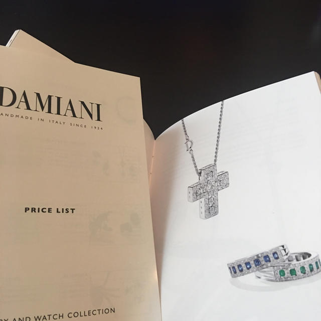 Damiani(ダミアーニ)のダミアーニ カタログ&ショッパー セット レディースのバッグ(ショップ袋)の商品写真