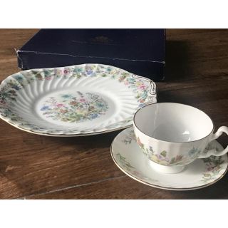 エインズレイ(Aynsley China)の新品 イギリス製 エインズレイ ワイルドチューダー 3点セット(食器)