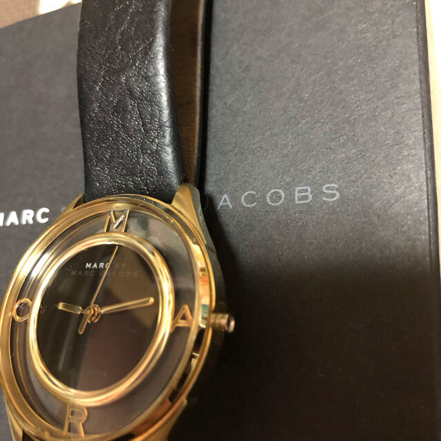 MARC JACOBS(マークジェイコブス)の値下げしました！マークジェイコブス 時計 MBM1376 レザーベルト レディースのファッション小物(腕時計)の商品写真