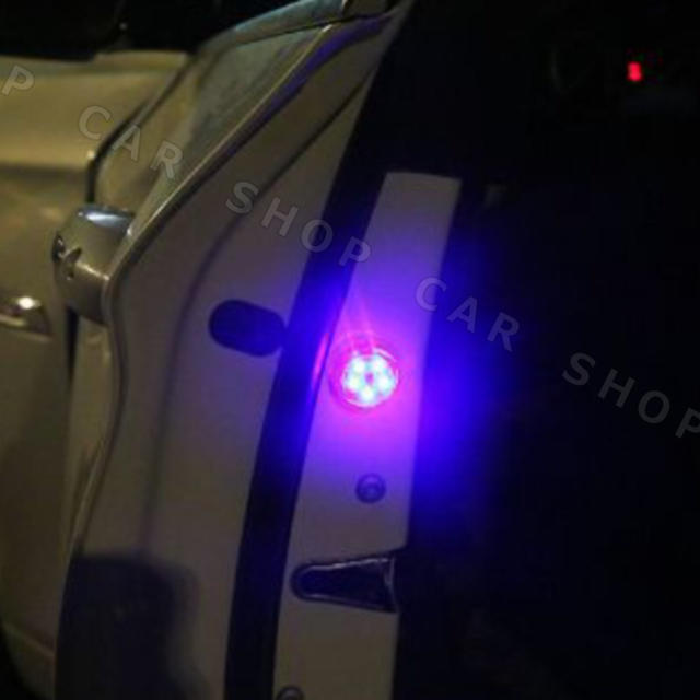 スマホスタンド 追跡防止LED 防犯ダミー 自動車/バイクの自動車(車内アクセサリ)の商品写真