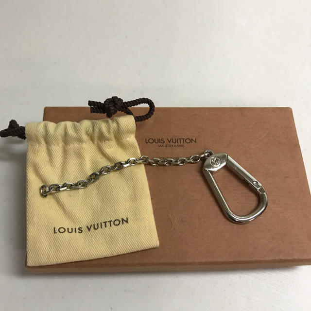 LOUIS VUITTON - キーホルダーの通販 by ももろう｜ルイヴィトンならラクマ