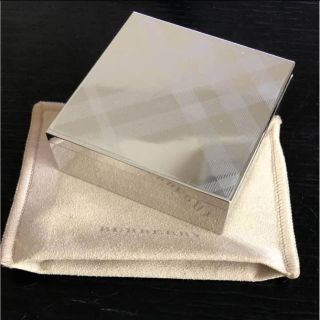 バーバリー(BURBERRY)のBurberry パウダーファンデーション(ファンデーション)