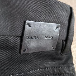 ザラ(ZARA)のZARAパンツ ブラック 黒 新品未使用(チノパン)