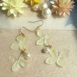 紫陽花ゆらゆらピアス(ピアス)