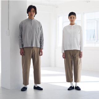 ムジルシリョウヒン(MUJI (無印良品))のMUJI labo 綿混ワイドクロップドパンツ M(チノパン)