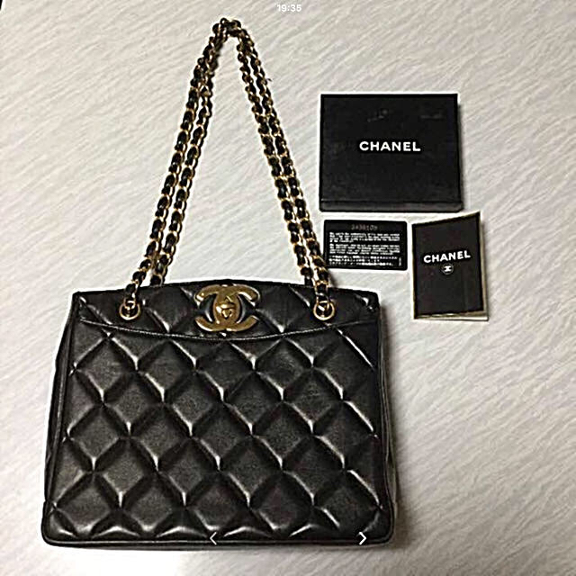 定番のお歳暮&冬ギフト CHANEL - ラムスキン Wチェーンショルダー