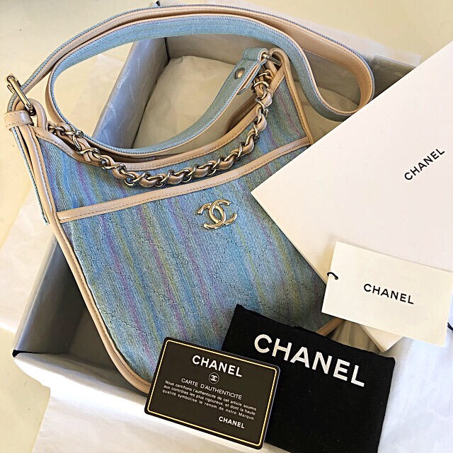 CHANEL(シャネル)の❤️シャネル❤️美品✨2018春夏ヴィンテージデニム2WAYショルダーバック💕 レディースのバッグ(ショルダーバッグ)の商品写真