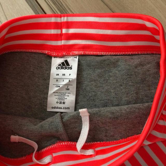 adidas(アディダス)のアディダスのスカッツ キッズ/ベビー/マタニティのキッズ服女の子用(90cm~)(スカート)の商品写真