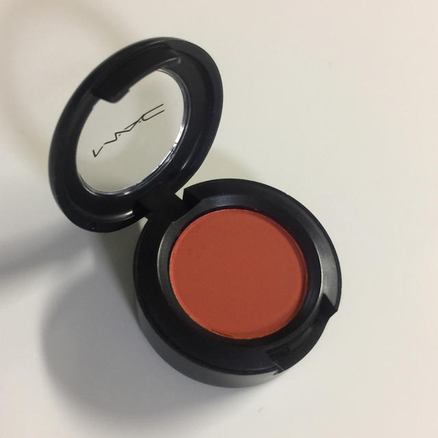 MAC(マック)の未使用 MAC アイシャドウ♡レッドブリック コスメ/美容のベースメイク/化粧品(アイシャドウ)の商品写真