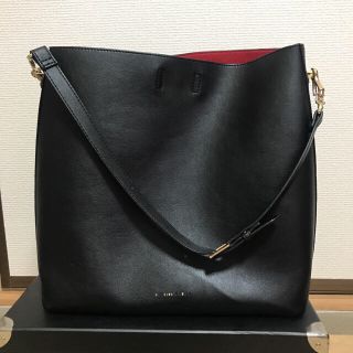 チャールズアンドキース(Charles and Keith)のレザー ショルダーバッグ(ショルダーバッグ)