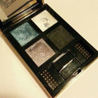 イヴサンローランボーテ(Yves Saint Laurent Beaute)のイヴ サンローラン ピュア クロマティクス No.1 アイシャドウ(アイシャドウ)