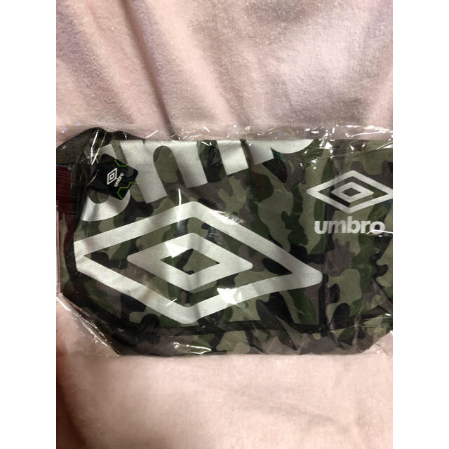 UMBRO(アンブロ)のumbro アンブロ ショルダーバッグ 迷彩 スポーツ/アウトドアのサッカー/フットサル(その他)の商品写真