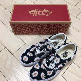 vans era big daisies