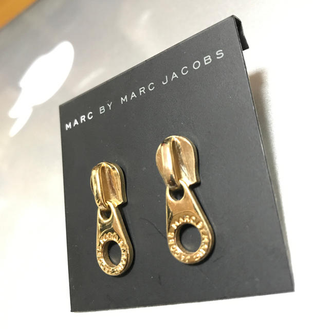 MARC BY MARC JACOBS(マークバイマークジェイコブス)の超特価 MARC JACOBS ピアス ZIP レディースのアクセサリー(ピアス)の商品写真