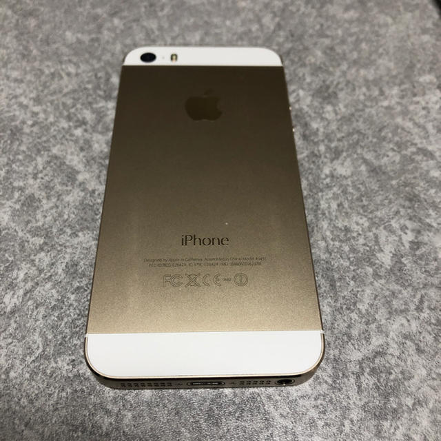 NTTdocomo(エヌティティドコモ)のiPhone5s 16gバイト docomo スマホ/家電/カメラのスマートフォン/携帯電話(スマートフォン本体)の商品写真