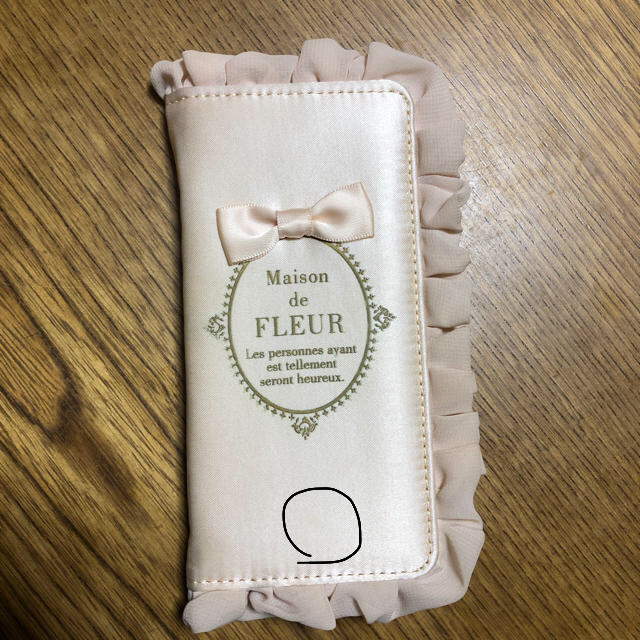 コーチ iphone8 ケース 本物 - Maison de FLEUR - ブランドロゴフリルiPhoneケースの通販 by ありさ's shop｜メゾンドフルールならラクマ