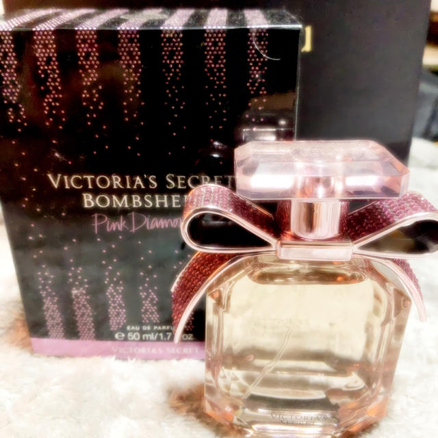 VICTORIA'S SECRET BOMBSHELL 香水