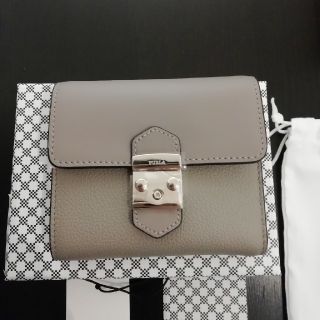 フルラ(Furla)のFURLA　フルラ　メトロポリス　折財布　ミニ財布　サッビア　グレージュ(財布)