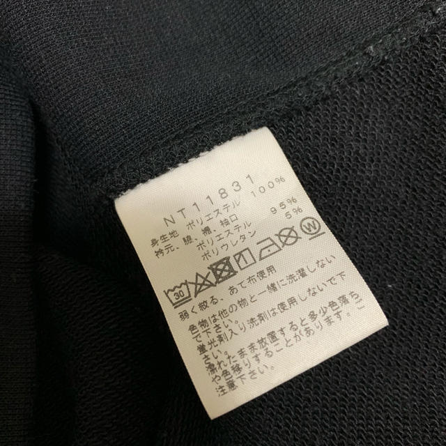 THE NORTH FACE(ザノースフェイス)のノースフェイス スクエアロゴ NT11831 ブラック メンズのトップス(パーカー)の商品写真