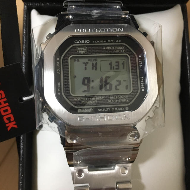 G-SHOCK(ジーショック)の新品未使用 GーSHOCK GMW-B5000D-1JF ORIGIN シルバー メンズの時計(腕時計(デジタル))の商品写真