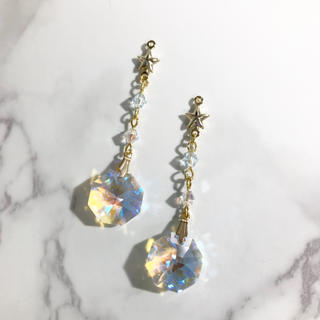 スワロフスキー(SWAROVSKI)の【Swarovski】クリスタルブルーオーロラ×スター✴︎アクセサリー(ピアス)