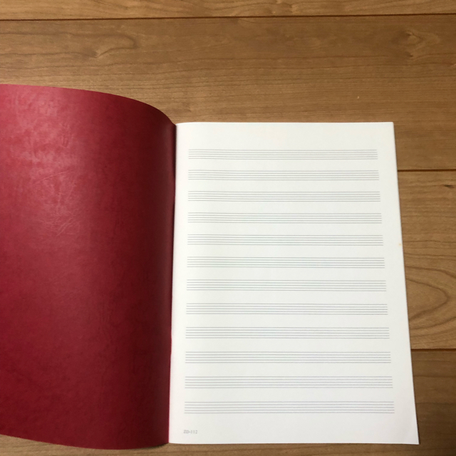 music  book   🎼五線譜 インテリア/住まい/日用品の文房具(ノート/メモ帳/ふせん)の商品写真