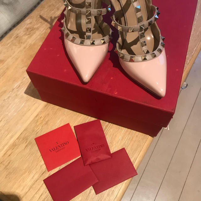 激安 valentino garavani - a☆ 美品☆ VALENTINO スタッズヒール