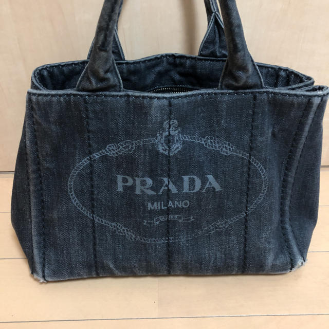 PRADA(プラダ)のプラダ カナパ レディースのバッグ(トートバッグ)の商品写真