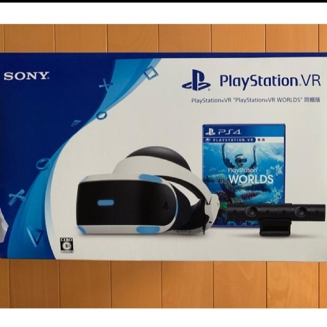 PlayStation VR(プレイステーションヴィーアール)のPSVR 　VRカメラ、VRWORLDS同梱版 エンタメ/ホビーのゲームソフト/ゲーム機本体(家庭用ゲーム機本体)の商品写真