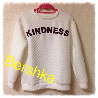 ベルシュカ(Bershka)のbershkaトップス(トレーナー/スウェット)