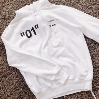 M OFF-WHITE オフホワイト For All 01 DIAGONALS