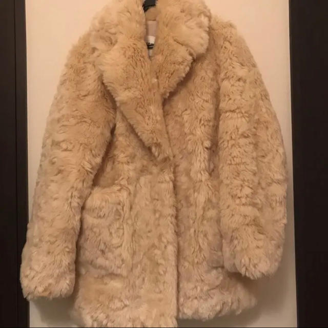 TOGA(トーガ)のhelk ファージャケット レディースのジャケット/アウター(毛皮/ファーコート)の商品写真