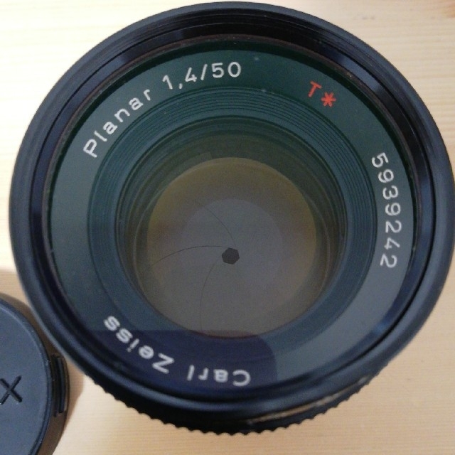 Carl Zeiss Planar 50mm F1.4 T* 単焦点レンズ Carl Zeiss Planar 50mm F1.4 T* 単焦点レンズ
