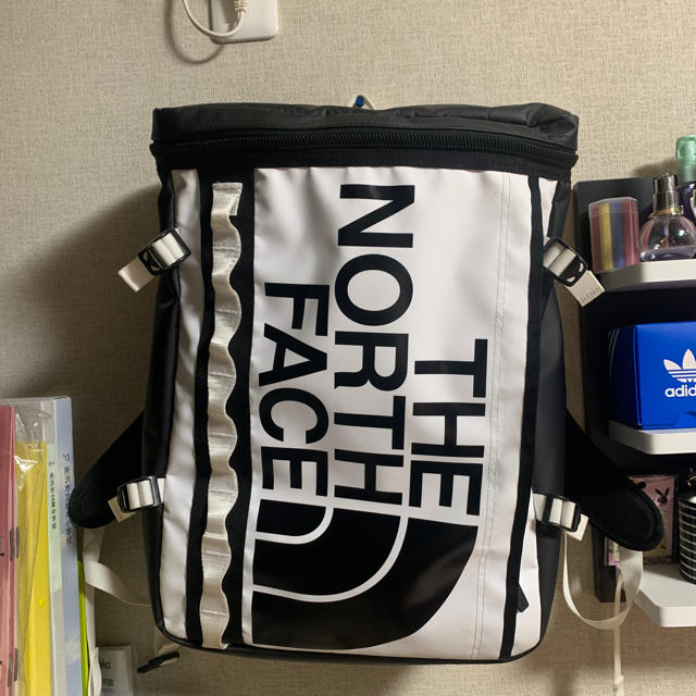 THE NORTH FACE