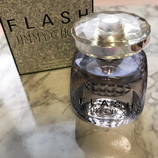 JIMMY CHOO(ジミーチュウ)のジミーチュウ フラッシュオードパルファム コスメ/美容の香水(香水(女性用))の商品写真