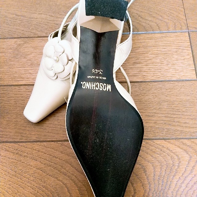 MOSCHINO(モスキーノ)のMOSCHINO パンプス レディースの靴/シューズ(ハイヒール/パンプス)の商品写真