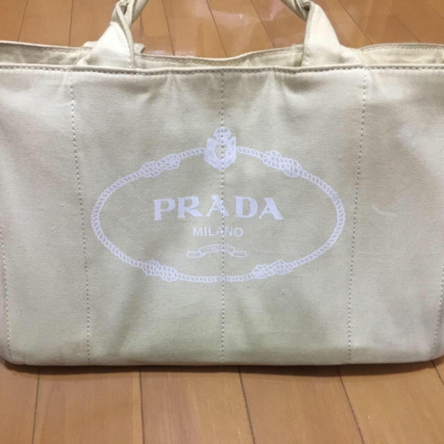 PRADA(プラダ)のプラダトートバッグ レディースのバッグ(トートバッグ)の商品写真