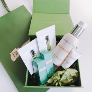 ドゥラメール(DE LA MER)のDE LA MER⚜️ 新品【約20,315円分相当】クレンジング＆サンプル(クレンジング/メイク落とし)