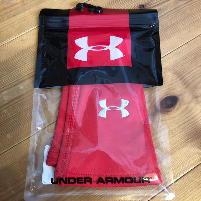 UNDER ARMOUR(アンダーアーマー)のアンダーアーマー新品〜リストバンド〜 メンズのアクセサリー(バングル/リストバンド)の商品写真