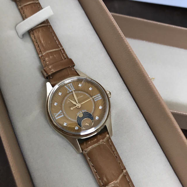 Vendome Aoyama(ヴァンドームアオヤマ)の新品未使用 プラスヴァンドーム 腕時計 レディースのファッション小物(腕時計)の商品写真