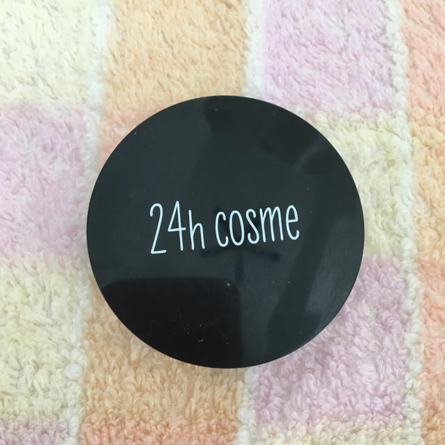 24h cosme(ニジュウヨンエイチコスメ)の24 ミネラルクリームシャドー 01 マットブラウン コスメ/美容のベースメイク/化粧品(アイシャドウ)の商品写真