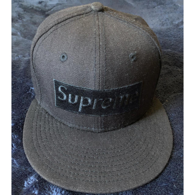 Supreme(シュプリーム)のsupreme newera 1 1/4 ネイビー ボックロゴ メンズの帽子(キャップ)の商品写真