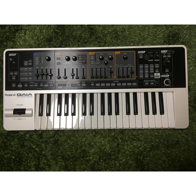 roland gaia sh-01