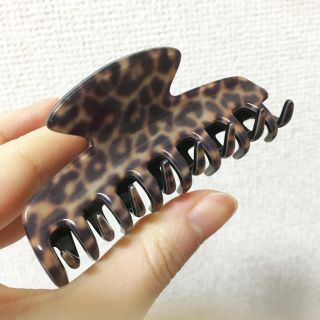 スピックアンドスパン(Spick & Span)のトレンド超美品☆スピックスパン ヘアークリップ レオパード アネモネ ZARA(バレッタ/ヘアクリップ)