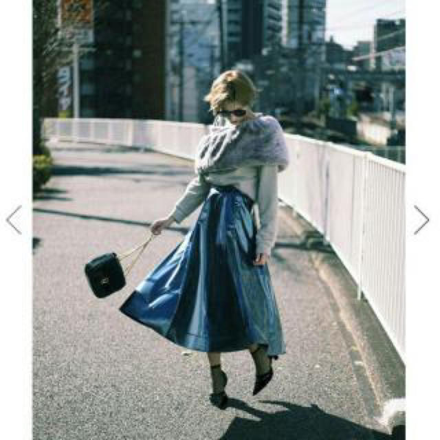 Ameri VINTAGE(アメリヴィンテージ)のAmeri エナメルスカート レディースのスカート(ロングスカート)の商品写真