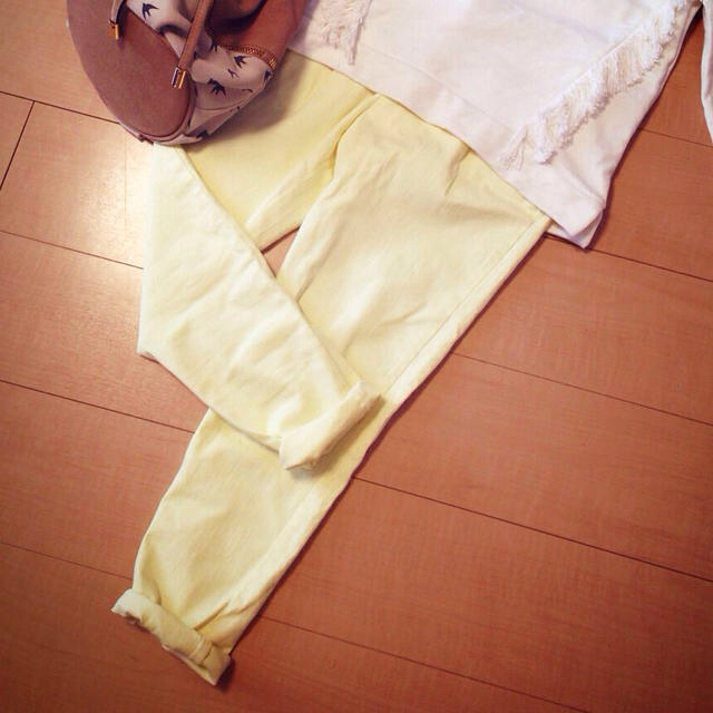COCO DEAL(ココディール)のゆるきれ♡レモンイエローパンツ レディースのパンツ(カジュアルパンツ)の商品写真