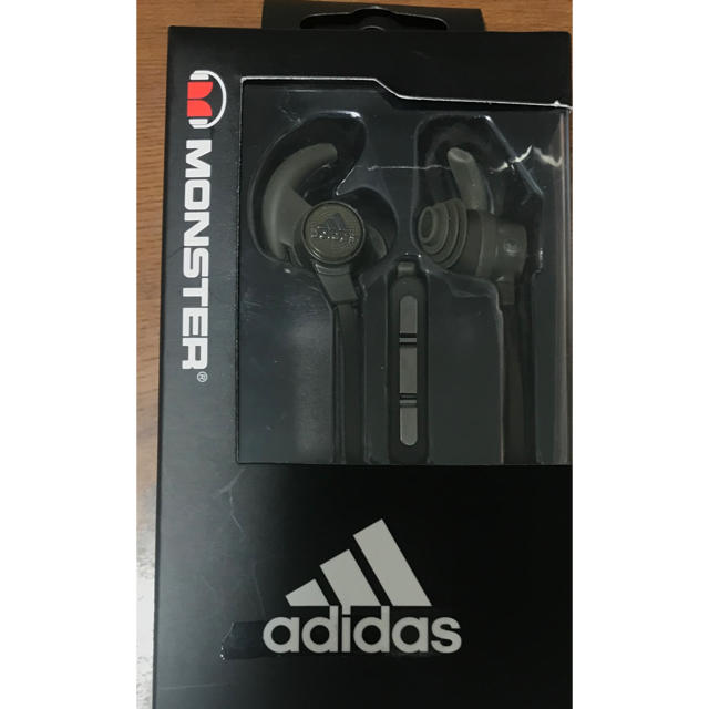 adidas(アディダス)のadidas MONSTERコラボ イヤホン スマホ/家電/カメラのオーディオ機器(ヘッドフォン/イヤフォン)の商品写真